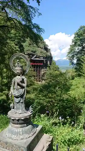 釋尊寺の仏像