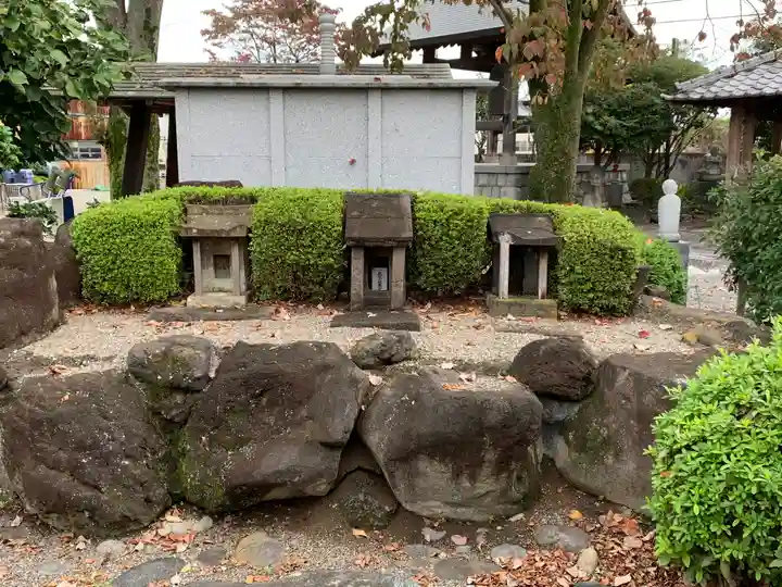 全東院の末社・摂社