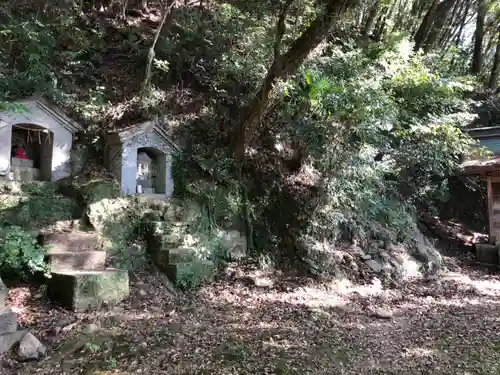 須賀神社の建物その他