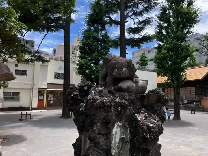 お三の宮日枝神社の狛犬
