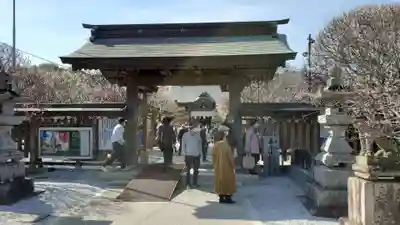綱敷天満宮の山門・神門