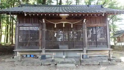 越戸神社の本殿・本堂