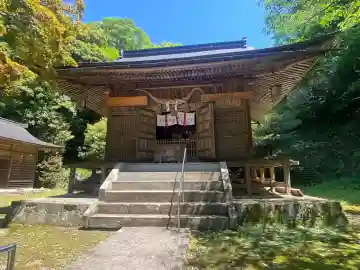 井戸神社の{uncategorized: "未分類", other: "その他", undefined: "問題あり", building: "その他建物", grave: "お墓", sacred_gate: "鳥居", guardian: "狛犬", statue: "像", buddha: "仏像", history: "歴史", nature: "自然", garden: "庭園", animal: "動物", pagoda: "塔", temizu: "手水舎", mountain_gate: "山門・神門", sanctuary: "本殿・本堂", subordinate: "末社・摂社", art: "芸術", scenery: "景色", jizo: "地蔵", ema: "絵馬", goshuin: "御朱印", omikuji: "おみくじ", items: "授与品その他", amulet: "お守り", goshuincho: "御朱印帳", eats: "食事", festival: "お祭り", votive_dance: "神楽", shichigosan: "七五三参", wedding: "結婚式", experience: "体験その他", initially: "初詣", around: "周辺", anti_infection: "感染症対策"}