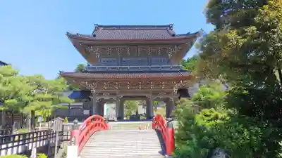 総持寺祖院の山門・神門