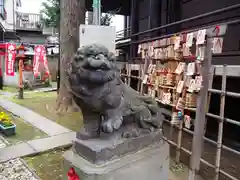 高円寺氷川神社の狛犬