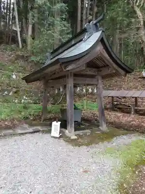 戸隠神社宝光社の手水舎