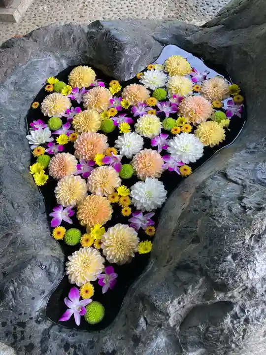 月寒神社の手水舎