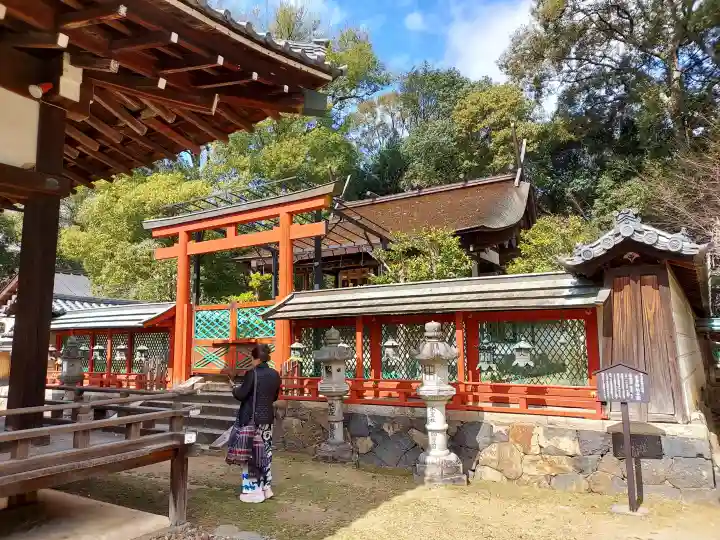 氷室神社の{uncategorized: "未分類", other: "その他", undefined: "問題あり", building: "その他建物", grave: "お墓", sacred_gate: "鳥居", guardian: "狛犬", statue: "像", buddha: "仏像", history: "歴史", nature: "自然", garden: "庭園", animal: "動物", pagoda: "塔", temizu: "手水舎", mountain_gate: "山門・神門", sanctuary: "本殿・本堂", subordinate: "末社・摂社", art: "芸術", scenery: "景色", jizo: "地蔵", ema: "絵馬", goshuin: "御朱印", omikuji: "おみくじ", items: "授与品その他", amulet: "お守り", goshuincho: "御朱印帳", eats: "食事", festival: "お祭り", votive_dance: "神楽", shichigosan: "七五三参", wedding: "結婚式", experience: "体験その他", initially: "初詣", around: "周辺", anti_infection: "感染症対策"}