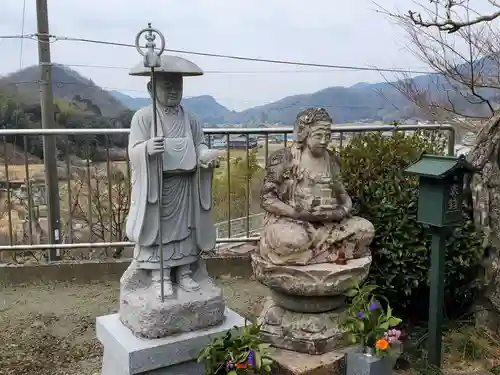 清光寺の像