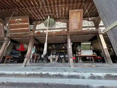 園城寺（三井寺）の{uncategorized: "未分類", other: "その他", undefined: "問題あり", building: "その他建物", grave: "お墓", sacred_gate: "鳥居", guardian: "狛犬", statue: "像", buddha: "仏像", history: "歴史", nature: "自然", garden: "庭園", animal: "動物", pagoda: "塔", temizu: "手水舎", mountain_gate: "山門・神門", sanctuary: "本殿・本堂", subordinate: "末社・摂社", art: "芸術", scenery: "景色", jizo: "地蔵", ema: "絵馬", goshuin: "御朱印", omikuji: "おみくじ", items: "授与品その他", amulet: "お守り", goshuincho: "御朱印帳", eats: "食事", festival: "お祭り", votive_dance: "神楽", shichigosan: "七五三参", wedding: "結婚式", experience: "体験その他", initially: "初詣", around: "周辺", anti_infection: "感染症対策"}