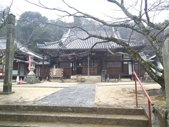 法輪寺の本殿・本堂