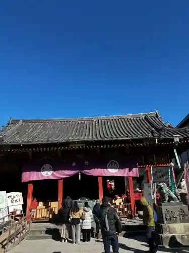 浅草神社の{uncategorized: "未分類", other: "その他", undefined: "問題あり", building: "その他建物", grave: "お墓", sacred_gate: "鳥居", guardian: "狛犬", statue: "像", buddha: "仏像", history: "歴史", nature: "自然", garden: "庭園", animal: "動物", pagoda: "塔", temizu: "手水舎", mountain_gate: "山門・神門", sanctuary: "本殿・本堂", subordinate: "末社・摂社", art: "芸術", scenery: "景色", jizo: "地蔵", ema: "絵馬", goshuin: "御朱印", omikuji: "おみくじ", items: "授与品その他", amulet: "お守り", goshuincho: "御朱印帳", eats: "食事", festival: "お祭り", votive_dance: "神楽", shichigosan: "七五三参", wedding: "結婚式", experience: "体験その他", initially: "初詣", around: "周辺", anti_infection: "感染症対策"}
