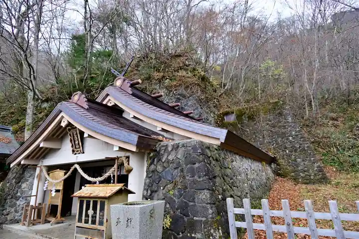 戸隠神社奥社の本殿・本堂