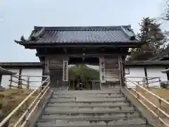 中尊寺の山門