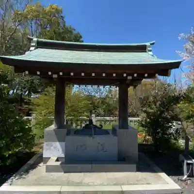 龍口明神社の{uncategorized: "未分類", other: "その他", undefined: "問題あり", building: "その他建物", grave: "お墓", sacred_gate: "鳥居", guardian: "狛犬", statue: "像", buddha: "仏像", history: "歴史", nature: "自然", garden: "庭園", animal: "動物", pagoda: "塔", temizu: "手水舎", mountain_gate: "山門・神門", sanctuary: "本殿・本堂", subordinate: "末社・摂社", art: "芸術", scenery: "景色", jizo: "地蔵", ema: "絵馬", goshuin: "御朱印", omikuji: "おみくじ", items: "授与品その他", amulet: "お守り", goshuincho: "御朱印帳", eats: "食事", festival: "お祭り", votive_dance: "神楽", shichigosan: "七五三参", wedding: "結婚式", experience: "体験その他", initially: "初詣", around: "周辺", anti_infection: "感染症対策"}