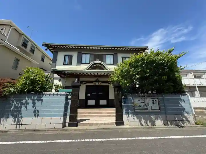 本誓寺 別院満足院の{uncategorized: "未分類", other: "その他", undefined: "問題あり", building: "その他建物", grave: "お墓", sacred_gate: "鳥居", guardian: "狛犬", statue: "像", buddha: "仏像", history: "歴史", nature: "自然", garden: "庭園", animal: "動物", pagoda: "塔", temizu: "手水舎", mountain_gate: "山門・神門", sanctuary: "本殿・本堂", subordinate: "末社・摂社", art: "芸術", scenery: "景色", jizo: "地蔵", ema: "絵馬", goshuin: "御朱印", omikuji: "おみくじ", items: "授与品その他", amulet: "お守り", goshuincho: "御朱印帳", eats: "食事", festival: "お祭り", votive_dance: "神楽", shichigosan: "七五三参", wedding: "結婚式", experience: "体験その他", initially: "初詣", around: "周辺", anti_infection: "感染症対策"}