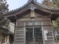 山部神社の{uncategorized: "未分類", other: "その他", undefined: "問題あり", building: "その他建物", grave: "お墓", sacred_gate: "鳥居", guardian: "狛犬", statue: "像", buddha: "仏像", history: "歴史", nature: "自然", garden: "庭園", animal: "動物", pagoda: "塔", temizu: "手水舎", mountain_gate: "山門・神門", sanctuary: "本殿・本堂", subordinate: "末社・摂社", art: "芸術", scenery: "景色", jizo: "地蔵", ema: "絵馬", goshuin: "御朱印", omikuji: "おみくじ", items: "授与品その他", amulet: "お守り", goshuincho: "御朱印帳", eats: "食事", festival: "お祭り", votive_dance: "神楽", shichigosan: "七五三参", wedding: "結婚式", experience: "体験その他", initially: "初詣", around: "周辺", anti_infection: "感染症対策"}