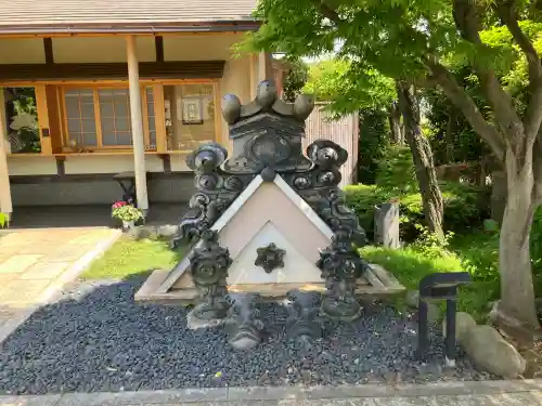 知行院の{uncategorized: "未分類", other: "その他", undefined: "問題あり", building: "その他建物", grave: "お墓", sacred_gate: "鳥居", guardian: "狛犬", statue: "像", buddha: "仏像", history: "歴史", nature: "自然", garden: "庭園", animal: "動物", pagoda: "塔", temizu: "手水舎", mountain_gate: "山門・神門", sanctuary: "本殿・本堂", subordinate: "末社・摂社", art: "芸術", scenery: "景色", jizo: "地蔵", ema: "絵馬", goshuin: "御朱印", omikuji: "おみくじ", items: "授与品その他", amulet: "お守り", goshuincho: "御朱印帳", eats: "食事", festival: "お祭り", votive_dance: "神楽", shichigosan: "七五三参", wedding: "結婚式", experience: "体験その他", initially: "初詣", around: "周辺", anti_infection: "感染症対策"}