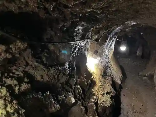 無戸室浅間神社(船津胎内神社)(山梨県)