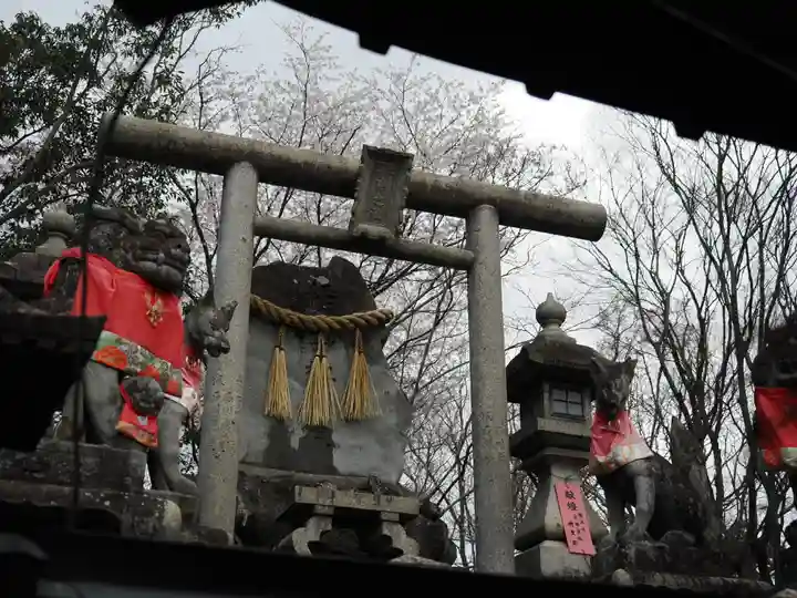 伏見稲荷大社二ノ峰(中之社神蹟・青木大神)(京都府)