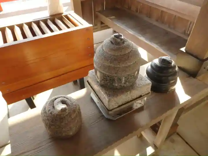 空鉢護法堂の{uncategorized: "未分類", other: "その他", undefined: "問題あり", building: "その他建物", grave: "お墓", sacred_gate: "鳥居", guardian: "狛犬", statue: "像", buddha: "仏像", history: "歴史", nature: "自然", garden: "庭園", animal: "動物", pagoda: "塔", temizu: "手水舎", mountain_gate: "山門・神門", sanctuary: "本殿・本堂", subordinate: "末社・摂社", art: "芸術", scenery: "景色", jizo: "地蔵", ema: "絵馬", goshuin: "御朱印", omikuji: "おみくじ", items: "授与品その他", amulet: "お守り", goshuincho: "御朱印帳", eats: "食事", festival: "お祭り", votive_dance: "神楽", shichigosan: "七五三参", wedding: "結婚式", experience: "体験その他", initially: "初詣", around: "周辺", anti_infection: "感染症対策"}