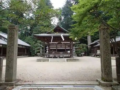 都祁水分神社の鳥居