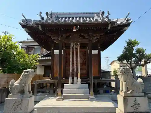 武大神社の{uncategorized: "未分類", other: "その他", undefined: "問題あり", building: "その他建物", grave: "お墓", sacred_gate: "鳥居", guardian: "狛犬", statue: "像", buddha: "仏像", history: "歴史", nature: "自然", garden: "庭園", animal: "動物", pagoda: "塔", temizu: "手水舎", mountain_gate: "山門・神門", sanctuary: "本殿・本堂", subordinate: "末社・摂社", art: "芸術", scenery: "景色", jizo: "地蔵", ema: "絵馬", goshuin: "御朱印", omikuji: "おみくじ", items: "授与品その他", amulet: "お守り", goshuincho: "御朱印帳", eats: "食事", festival: "お祭り", votive_dance: "神楽", shichigosan: "七五三参", wedding: "結婚式", experience: "体験その他", initially: "初詣", around: "周辺", anti_infection: "感染症対策"}