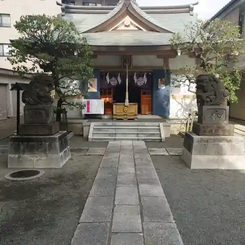 穏田神社の本殿・本堂