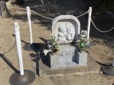 鎌数伊勢大神宮の像