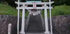 新山神社の鳥居