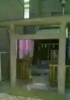 妙法衛護稲荷神社の鳥居