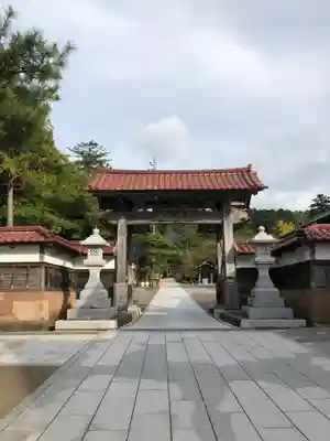総持寺祖院の山門・神門