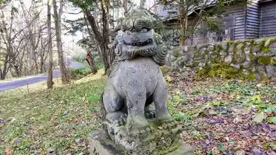 旭山稲荷金刀比羅神社の狛犬
