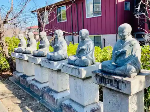 普門寺の像