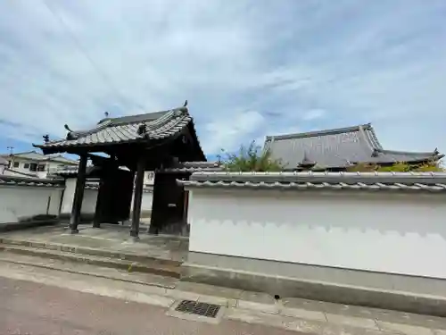 円乗寺の山門・神門