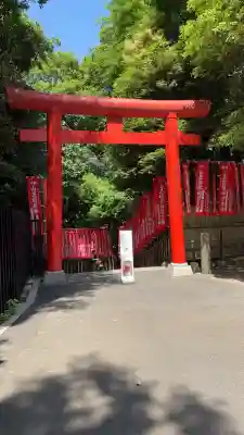 山王稲荷神社(日枝神社末社)の{uncategorized: "未分類", other: "その他", undefined: "問題あり", building: "その他建物", grave: "お墓", sacred_gate: "鳥居", guardian: "狛犬", statue: "像", buddha: "仏像", history: "歴史", nature: "自然", garden: "庭園", animal: "動物", pagoda: "塔", temizu: "手水舎", mountain_gate: "山門・神門", sanctuary: "本殿・本堂", subordinate: "末社・摂社", art: "芸術", scenery: "景色", jizo: "地蔵", ema: "絵馬", goshuin: "御朱印", omikuji: "おみくじ", items: "授与品その他", amulet: "お守り", goshuincho: "御朱印帳", eats: "食事", festival: "お祭り", votive_dance: "神楽", shichigosan: "七五三参", wedding: "結婚式", experience: "体験その他", initially: "初詣", around: "周辺", anti_infection: "感染症対策"}