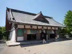 観音寺の本殿