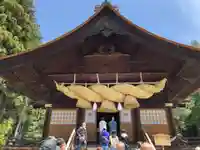 諏訪大社下社秋宮の本殿・本堂