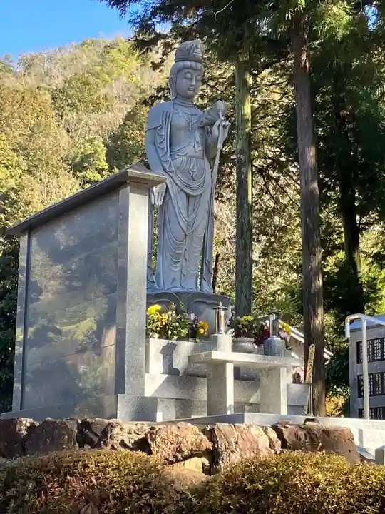 洞泉寺(岐阜県)