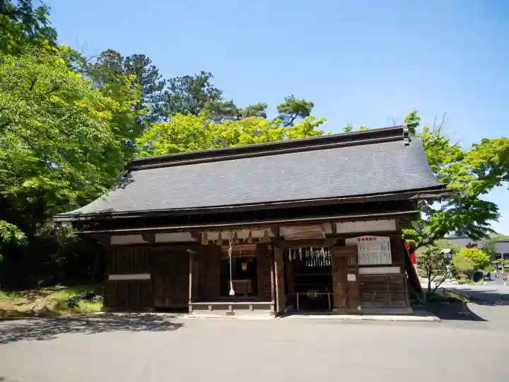 志波彦神社・鹽竈神社の{uncategorized: "未分類", other: "その他", undefined: "問題あり", building: "その他建物", grave: "お墓", sacred_gate: "鳥居", guardian: "狛犬", statue: "像", buddha: "仏像", history: "歴史", nature: "自然", garden: "庭園", animal: "動物", pagoda: "塔", temizu: "手水舎", mountain_gate: "山門・神門", sanctuary: "本殿・本堂", subordinate: "末社・摂社", art: "芸術", scenery: "景色", jizo: "地蔵", ema: "絵馬", goshuin: "御朱印", omikuji: "おみくじ", items: "授与品その他", amulet: "お守り", goshuincho: "御朱印帳", eats: "食事", festival: "お祭り", votive_dance: "神楽", shichigosan: "七五三参", wedding: "結婚式", experience: "体験その他", initially: "初詣", around: "周辺", anti_infection: "感染症対策"}