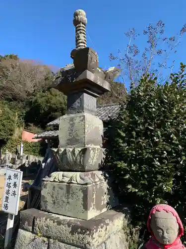 お堂(名称不明)の塔