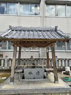 橿森神社の手水舎