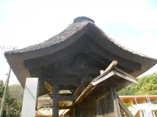 龍寳寺（龍宝寺）の山門