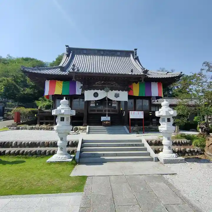 埼玉厄除け開運大師・龍泉寺(切り絵御朱印発祥の寺)の本殿・本堂