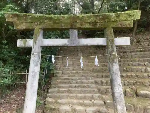 岩崎神社の鳥居