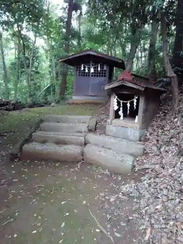 村社御嶽神社の末社・摂社