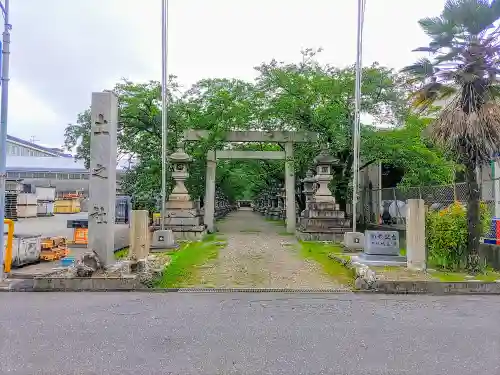 土之社の鳥居