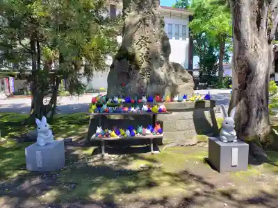 菟橋神社の{uncategorized: "未分類", other: "その他", undefined: "問題あり", building: "その他建物", grave: "お墓", sacred_gate: "鳥居", guardian: "狛犬", statue: "像", buddha: "仏像", history: "歴史", nature: "自然", garden: "庭園", animal: "動物", pagoda: "塔", temizu: "手水舎", mountain_gate: "山門・神門", sanctuary: "本殿・本堂", subordinate: "末社・摂社", art: "芸術", scenery: "景色", jizo: "地蔵", ema: "絵馬", goshuin: "御朱印", omikuji: "おみくじ", items: "授与品その他", amulet: "お守り", goshuincho: "御朱印帳", eats: "食事", festival: "お祭り", votive_dance: "神楽", shichigosan: "七五三参", wedding: "結婚式", experience: "体験その他", initially: "初詣", around: "周辺", anti_infection: "感染症対策"}