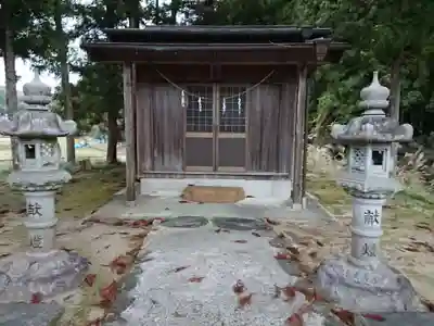 諏訪社の本殿・本堂