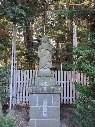 開成山大神宮の像